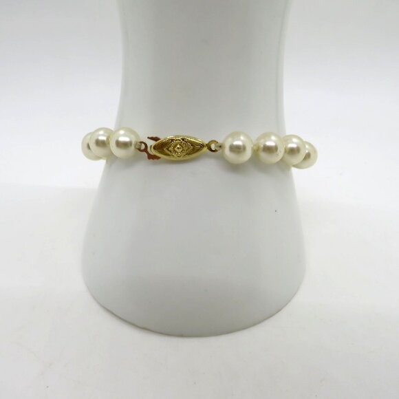 Vintage Imitation Pearl Bracelet 7.5" Knotted String Gold Tone Fish Hook Clasp - Picture 12 of 12